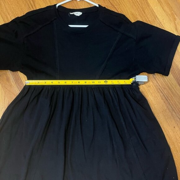 Roolee Dress With Pockets - Picture 3 of 5